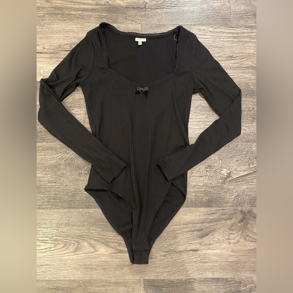 ELF Black Ribbed Top NWOT